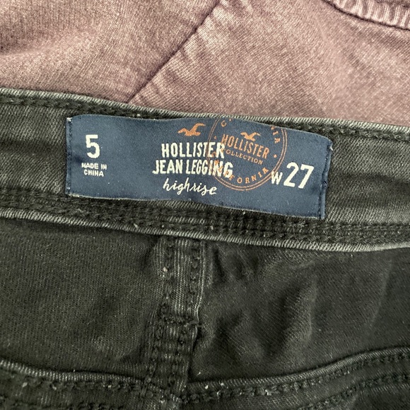 Hollister black ripped knee skinny jeans - Picture 4 of 4